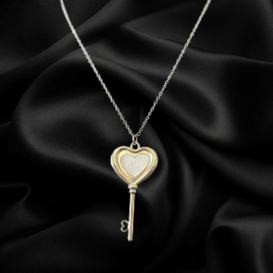 Key Heart Photo Necklace